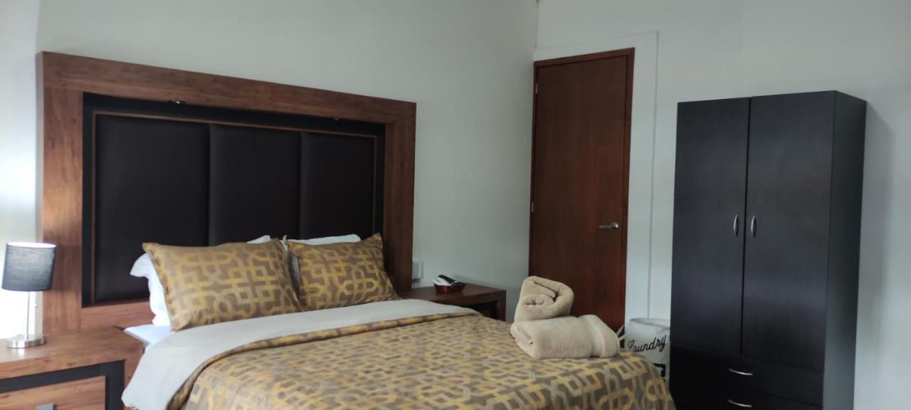 Leveli Coliving Hostel Guadalajara Kültér fotó